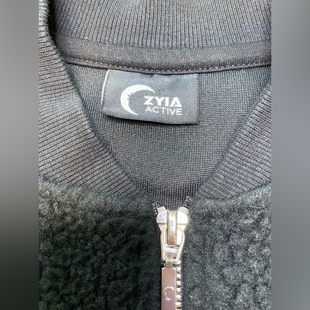 Zyia Active Womens Black Leopard Flying V Fleece Zipper Jacket Size Small - Picture 4 of 8